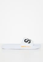 Superdry. - Classic superdry pool slide - white
