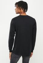 Cutty - Cali V Neck long sleeve T-shirt - Black