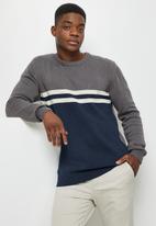 Lark & Crosse - Stripe pattern crew neck knit - charcoal & navy 