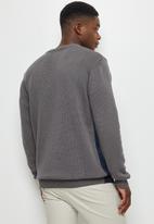 Lark & Crosse - Stripe pattern crew neck knit - charcoal & navy 