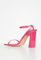 Public Desire - Charlotte square toe heel - pink patent