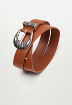MANGO - Embossed buckle belt - chocolate