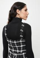 Koton - Sleeveless check jumpsuit  - black & white
