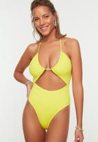 Trendyol - Cut-out detailed swimsuit - green