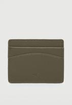MANGO - Anti-contactless leather effect card holder - khaki