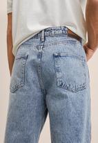 MANGO - Granate Tapered loose cropped jeans - light blue 