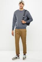 Giordano - Slim fit tapered pants - coyote brown