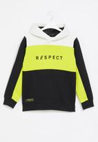 MINOTI - Teen boys respect hoodie - multi