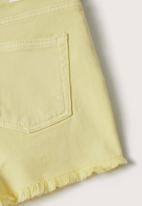 MANGO - Shorts jonah - yellow