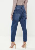 Missguided - Petite riot mom jeans - blue