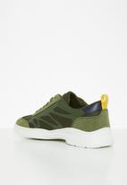 POLO - Caged athleisure runner - olive