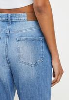 Missguided - Clean riot mom jean - blue