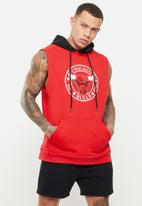 NBA - Bulls sleeveless hooded sweater - red & black 