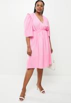 Vero Moda - Plus elise 3/4 sleeve dress - pink