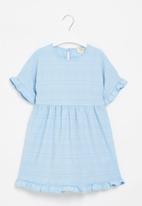 Superbalist - Textured dress with frill detail - blue