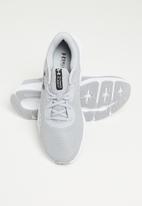 Under Armour - Ua charged pursuit 3 - grey