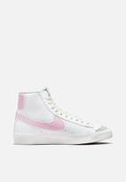 Nike - Nike blazer mid '77 - summit white/pink foam -coconut milk