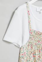 Superbalist - T-shirt pinafore dress - white