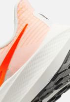 Nike - Nike air zoom pegasus 39 - white/total orange-bright crimson-black