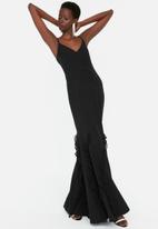 Trendyol - Ruffle detail evening dress - black