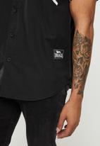 Lonsdale - Stay true short sleeve shirt - black