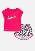 Nike - Nkg dri-dit short sleeve tee & aop short - multi 