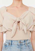 Trendyol - Tie detail crop blouse - mink