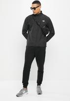 New Balance  - Accelerate jacket - black