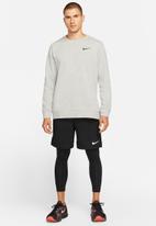 Nike - M nk df long sleeve crew - dark grey heather & black