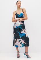 VELVET - Strappy satin slip dress with slits - large scale floral