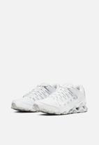 Nike - Nike reax 8 tr - white/white-pure platinum