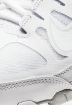 Nike - Nike reax 8 tr - white/white-pure platinum