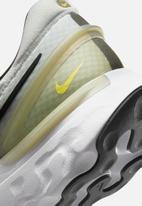 Nike - Nike react miler 3 - light silver/sequoia-pilgrim