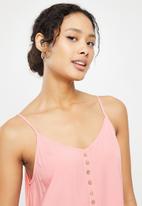 Stella Morgan - Frill with center buttons cami top - pink