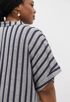 edit Plus - Notch neck midi shift dress - navy stripe
