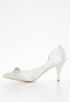 Butterfly Feet - Abbi 2 court stiletto heel - silver