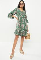 Stella Morgan - 3/4 Sleeve printed summer dress - green