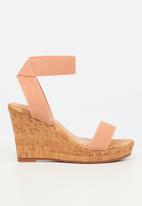 Butterfly Feet - Debra 1 wedge heel - pink