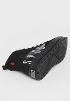 S.P.C.C. - Surge sneakers - black