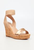 Butterfly Feet - Debra 2 wedge heel - rose gold