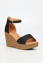 Butterfly Feet - Larah 2 wedge heel - black