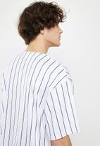 Factorie - Baseball shirt - white & navy
