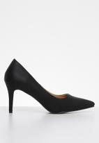 Madison® - Betsie stiletto court heel - black