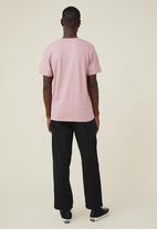 Cotton On - Tbar text t-shirt - chalk pink/sometimes in new york