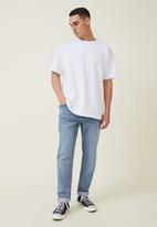 Cotton On - Relaxed tapered jean - cable blue