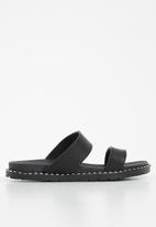 Madison® - Cynthia slide sandal - black