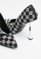Steve Madden - Priscilla-r court heel - black & silver