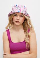 Superbalist - Devi floral bucket hat - pink