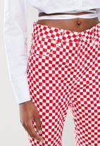 Trendyol - Printed high waist mom jeans - red & white