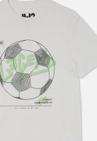 Cotton On - Sami short sleeve  embellished tee - retro white/stacked soccer ball